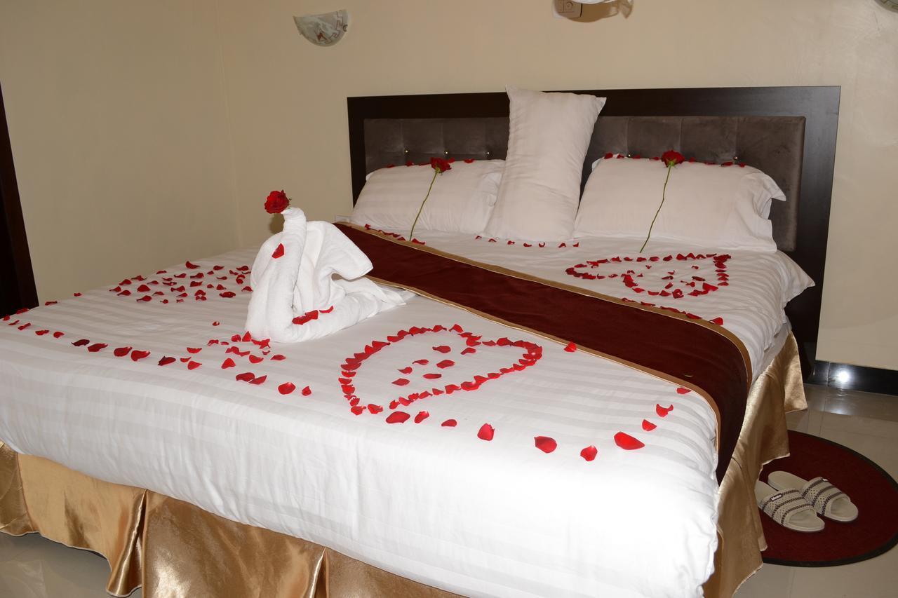 Lakemark Hotel And Tour Service Bahir Dar Eksteriør billede