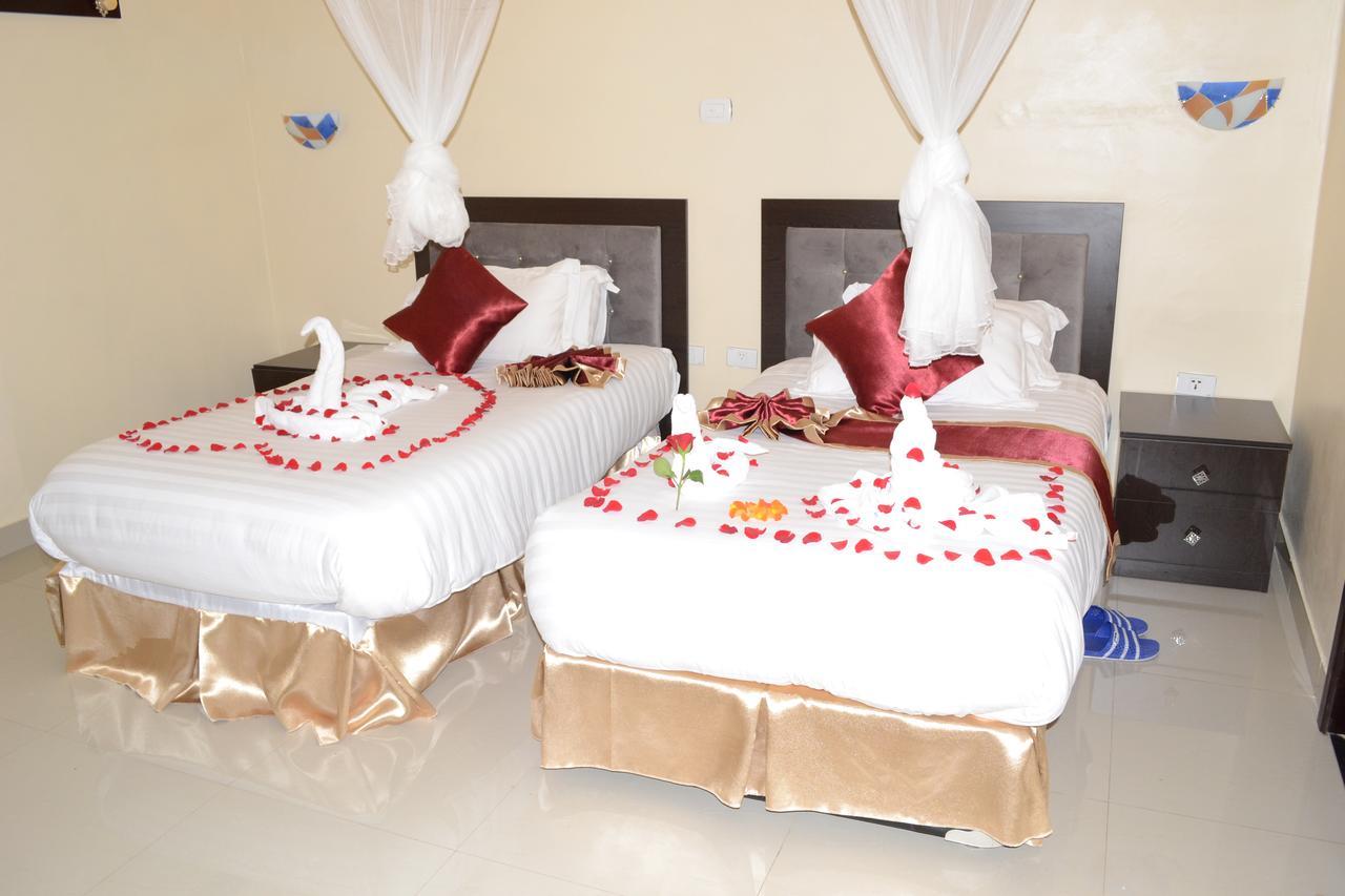 Lakemark Hotel And Tour Service Bahir Dar Eksteriør billede